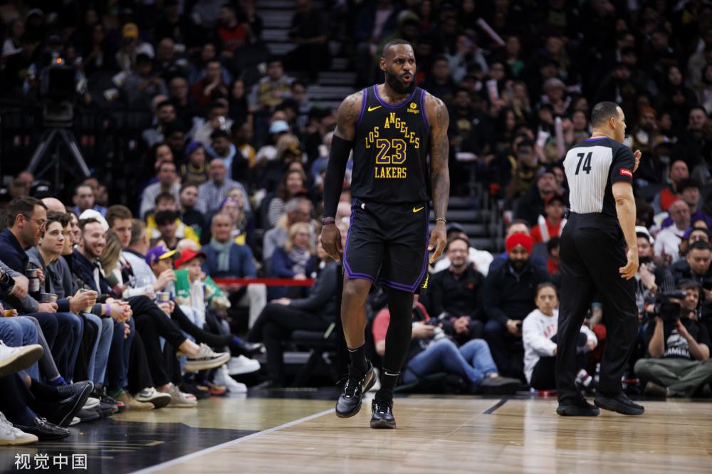 在引援与资 在引援与资